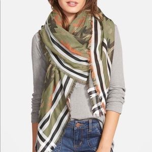 Camouflage Patterned Scarf